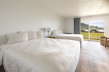 Jots Resort - Accessible 2 Double Beds