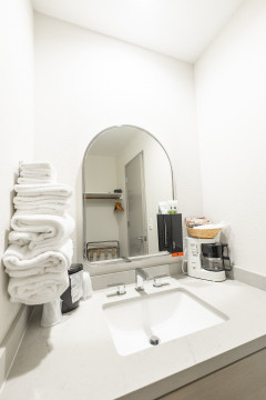 Jots Resort - Bathroom Amenities